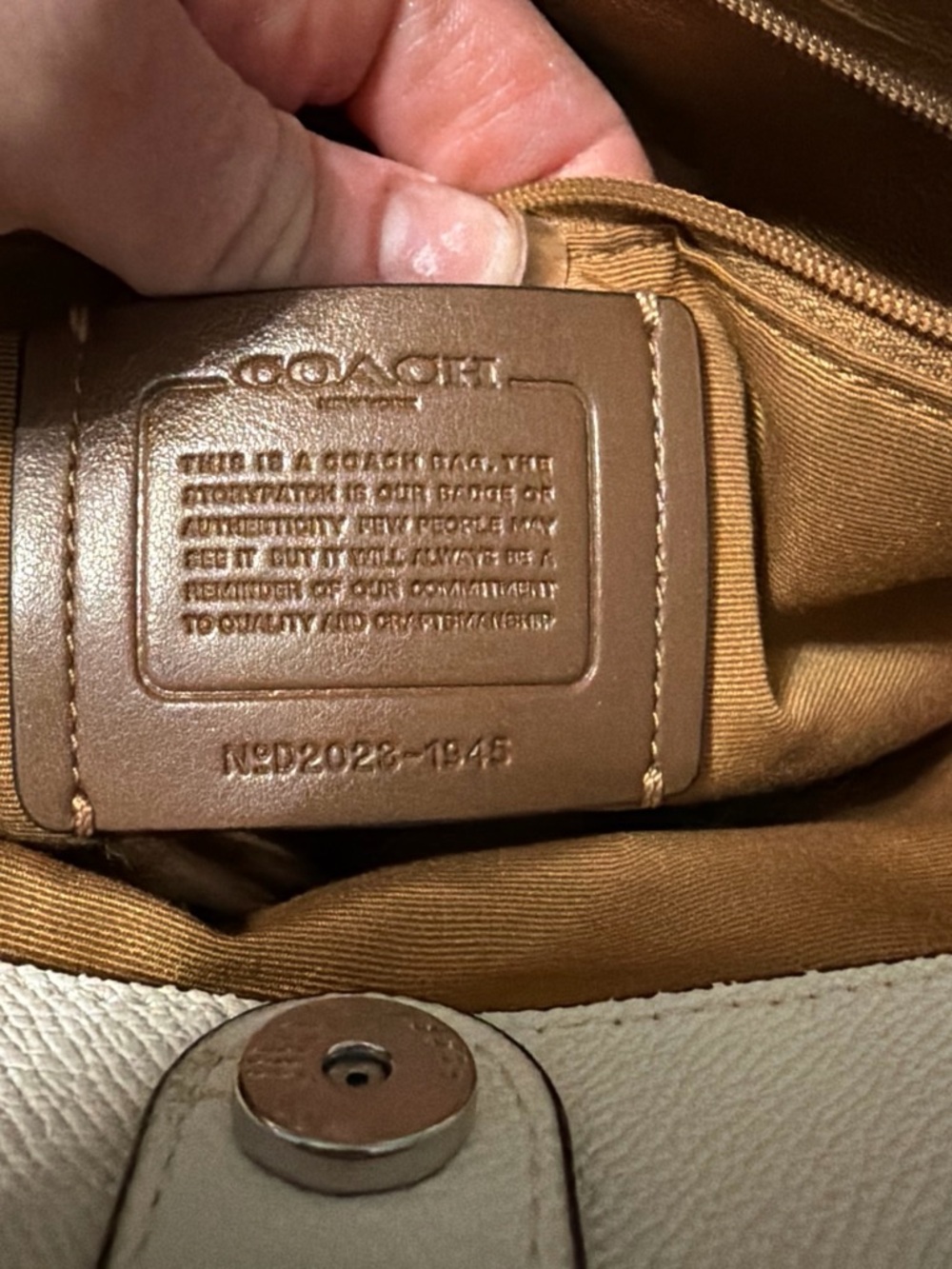 Coach purse - Picture 3 of 4